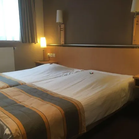 Du Commerce Hotel