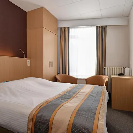 Du Commerce Hotel 3*